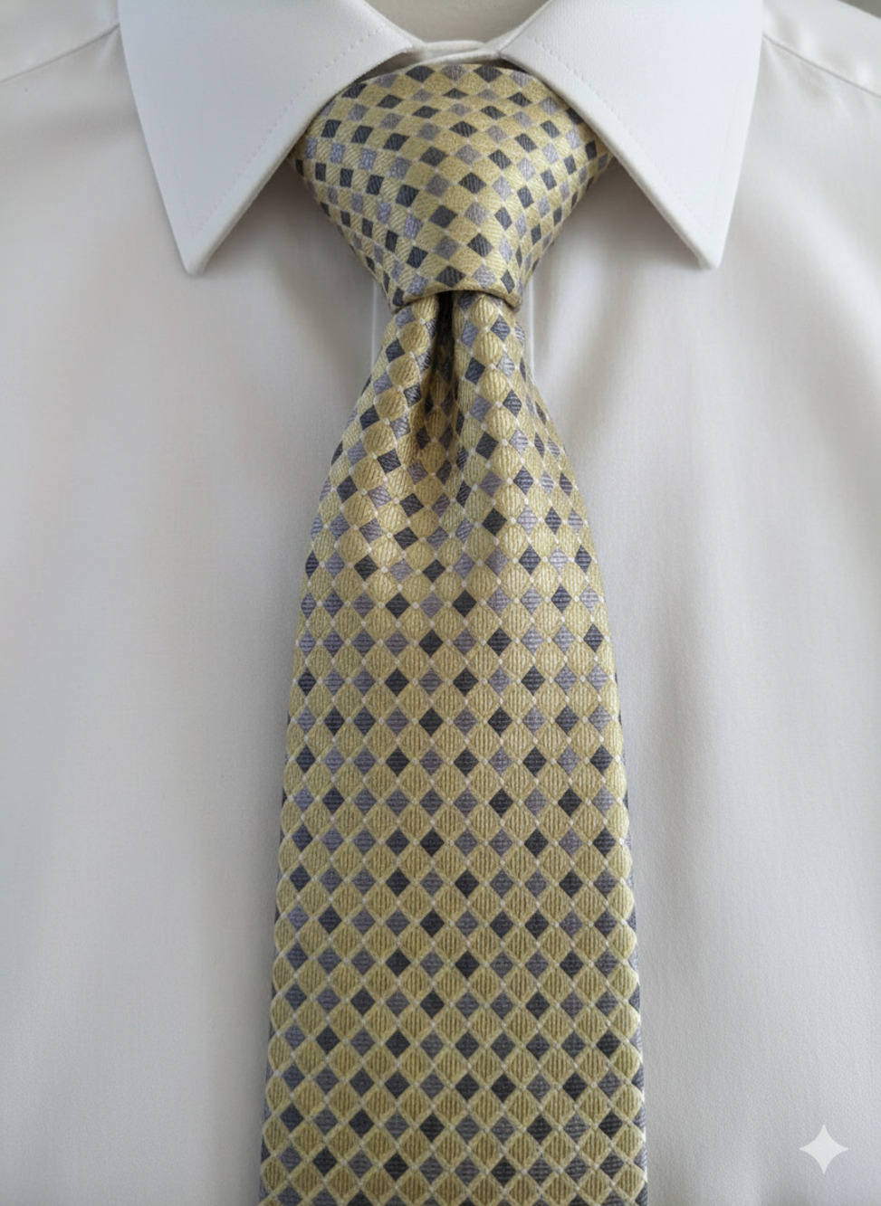Donald Trump Signature Collection yellow grey checkerboard silk tie - 58.5"